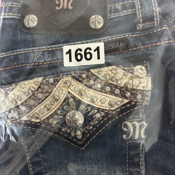Miss Me Boot Jeans Rhinestones Studded Distressed Medium Wash Size 25 - Picture 12 of 12
